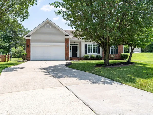 544 Dannyn Grove Ct, Charlotte, NC 28214