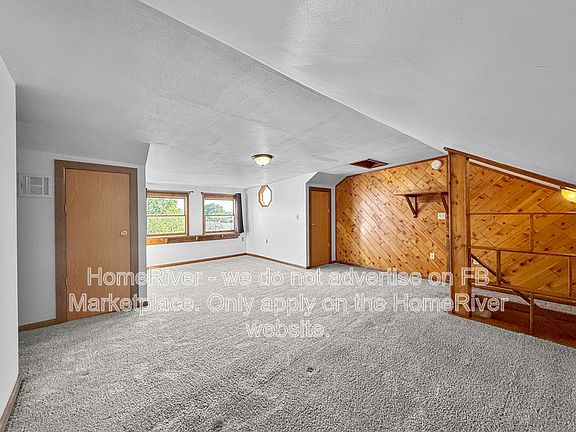 3rd image of 604 Maple St