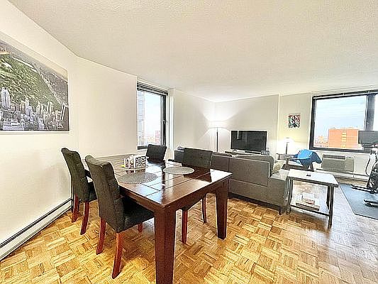 1st image of 1623 3rd Ave APT 40D