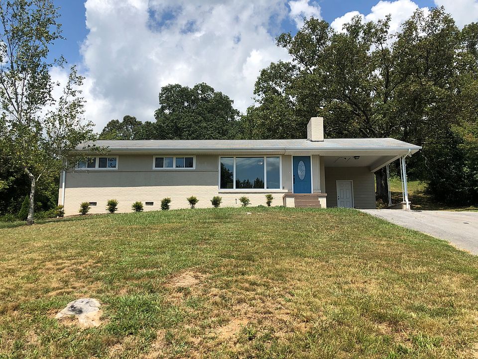 1st image of 224 Spruce Dr
