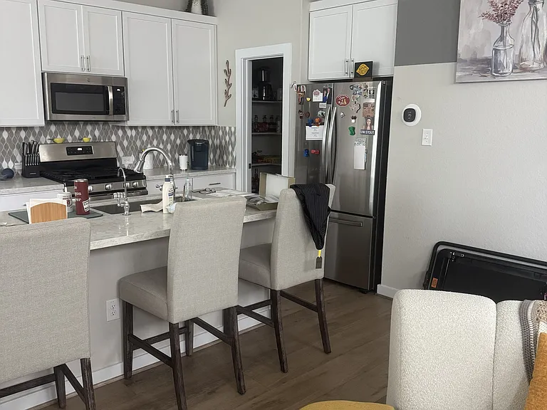14815 Maverick Ave — Photo 2