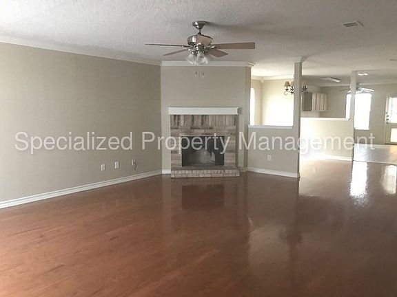 3rd image of 9201 Delano Ct