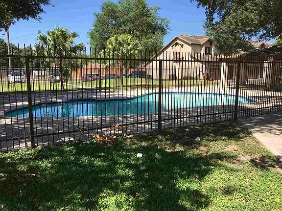 3rd image of 725 Northcreek Dr