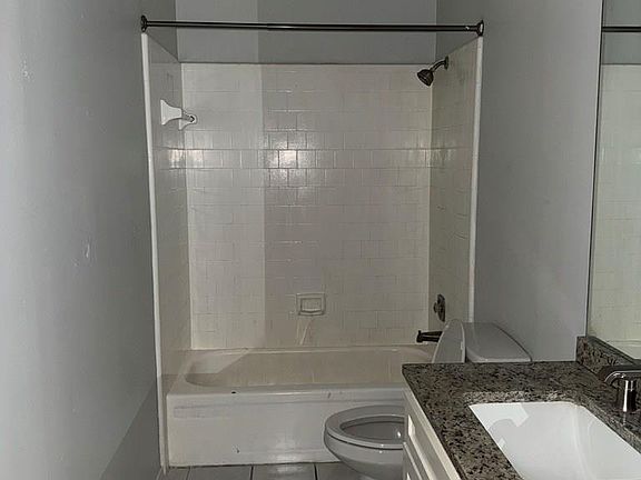 5th image of 806 Continental Dr APT 5