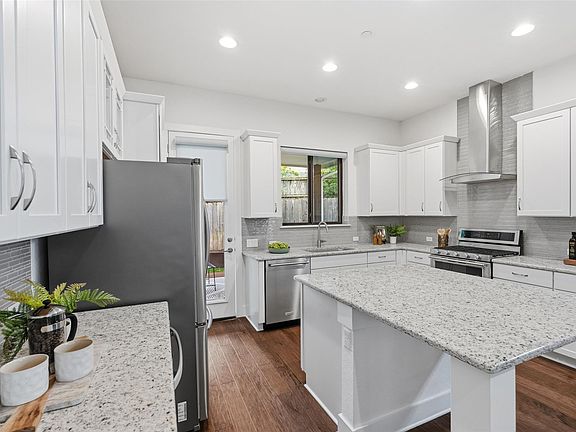 5th image of 4323 Spicewood Springs Rd #3