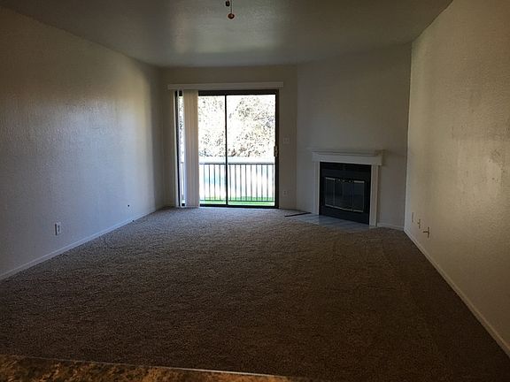 3rd image of 720 Sunrise Ave APT 8