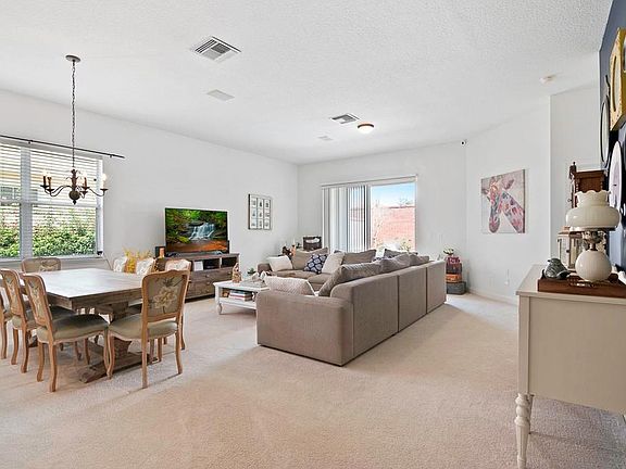 4th image of 10836 Woodchase Cir