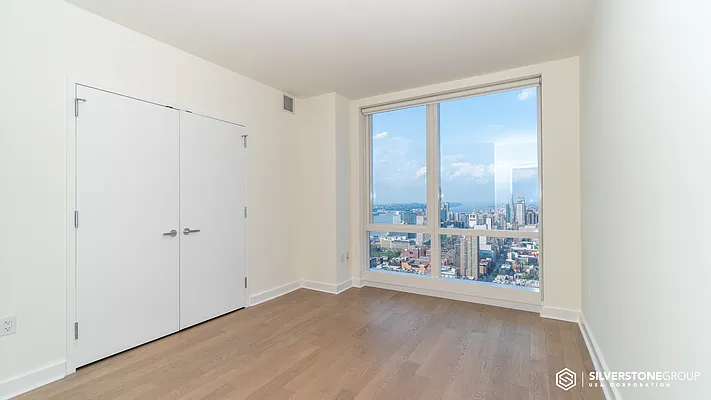 Rented by Silverstone Group USA Corp. | media 22