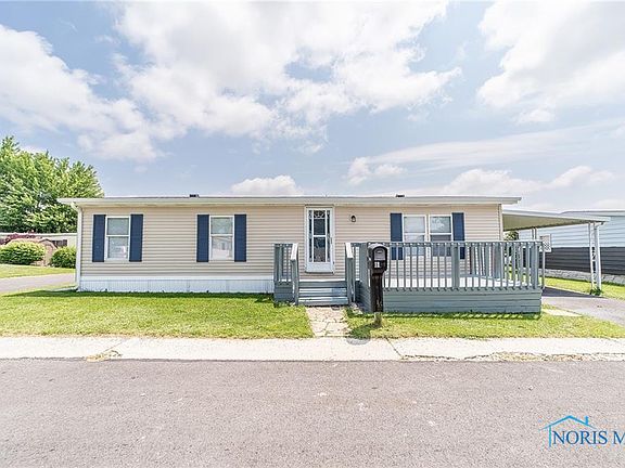 2nd image of 1303 Chateau Cir #60