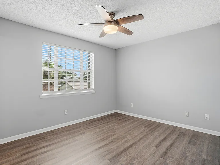 3002 W Cleveland St #B8 — Photo 20