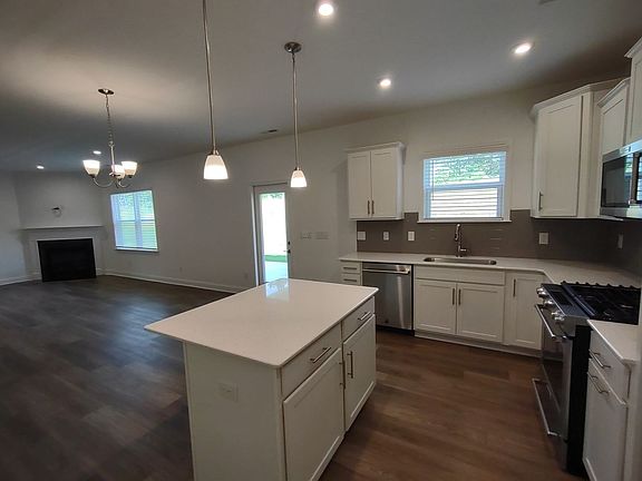3rd image of 19234 Yellow Birch Dr