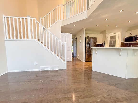 5th image of 85 Cougarstone Cir SW