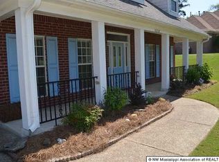 10268 Loftin Dr, Olive Branch, MS 38654