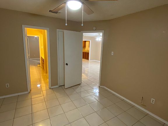 4th image of 601 McQueary St