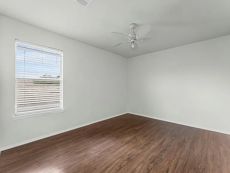 12251 Noco Dr #1 — Photo 6