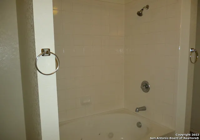 9119 Beech Grv — Photo 10