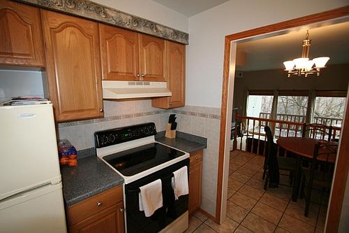 5th image of 588 Carriage Cir