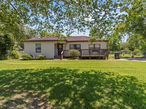 2813 Avenue H, San Leon, TX 77539