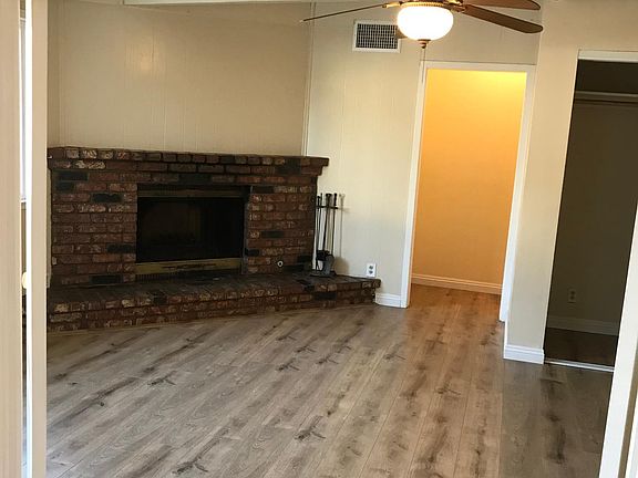 Master bedroom w/fireplace 