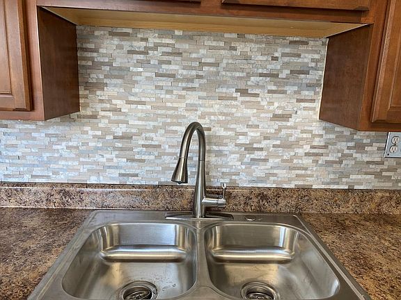 5th image of 2102 Wink Ct