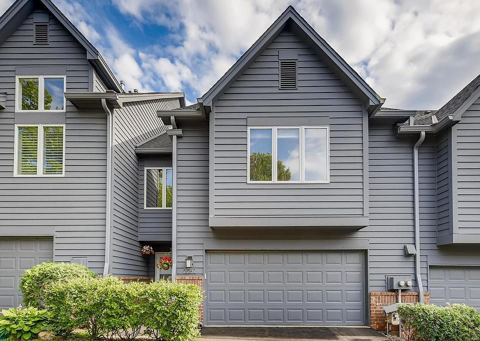 1st image of 2252 Sherwood Ct