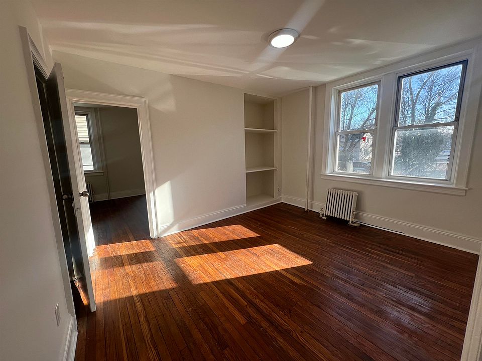 1st image of 197 Lafayette Pl APT A3