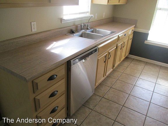 4th image of 107 White Pine Ln
