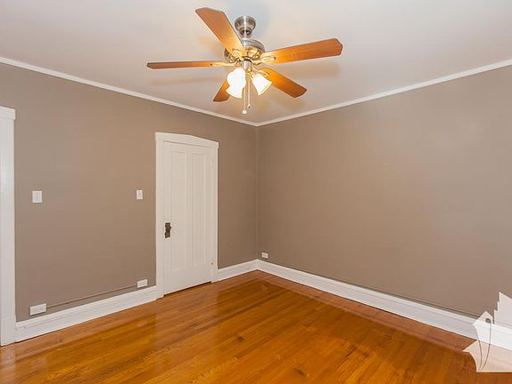 4th image of 1727 W Bryn Mawr Ave #2E