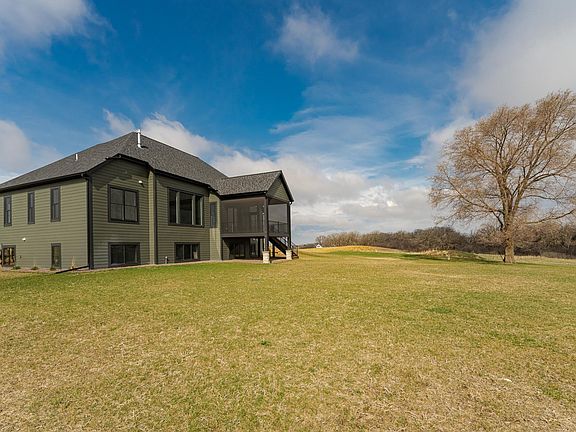 5th image of 4980 Royal Oaks Cir SW