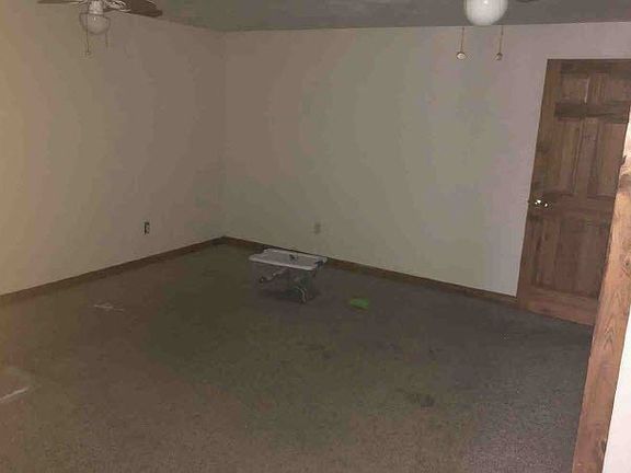 5th image of 919 Sorensen Dr