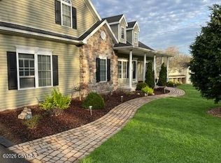 223 Country Rd, Lewisburg, PA 17837