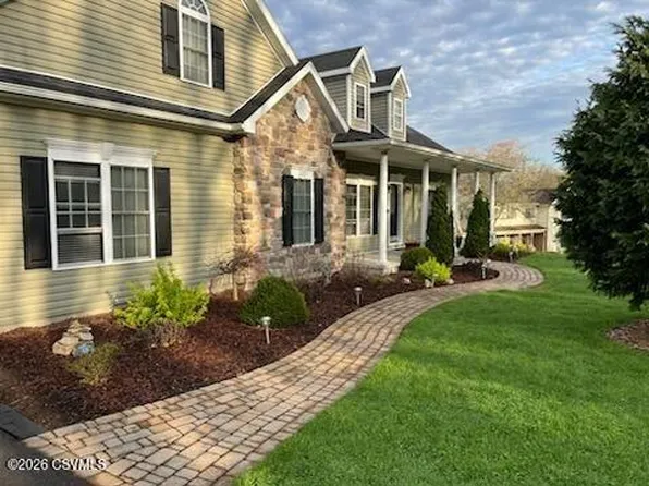 223 Country Rd, Lewisburg, PA 17837