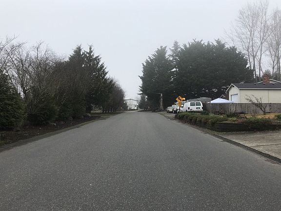 5th image of 15021 42nd Ave E