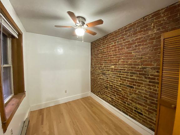 5th image of 89 Prince St #2FR
