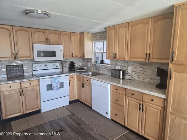 14237 Sandhurst St, Brooksville, FL 34613