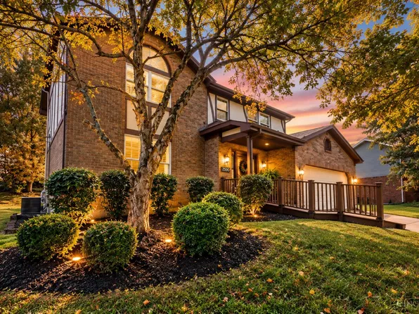 2590 Westbourne Dr, Cincinnati, OH 45248