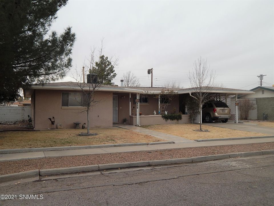 1st image of 950 Calle Del Encanto