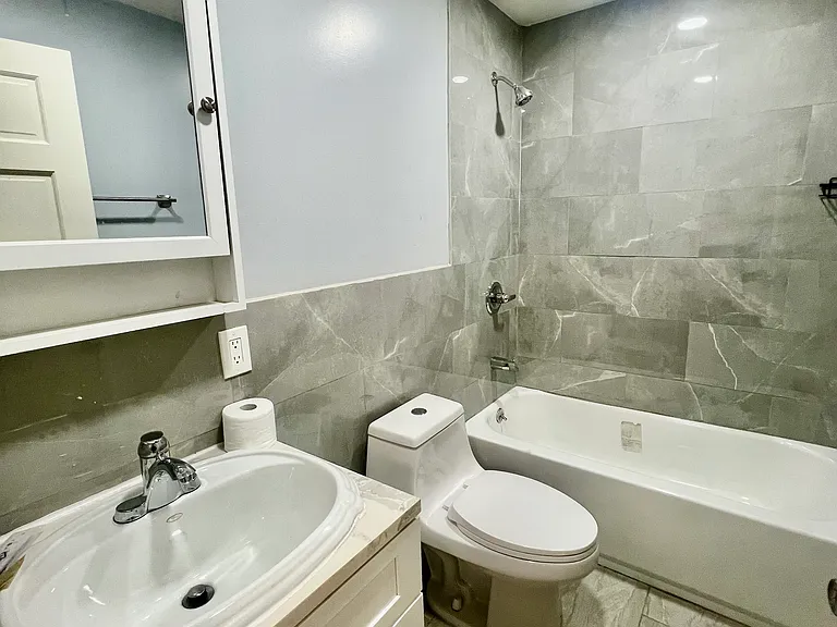 95 Sterling Pl #GARDEN — Photo 24