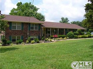 102 Woodmont Ave, Lebanon, TN 37087