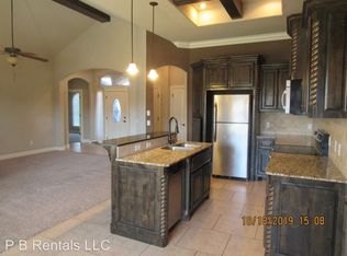 2205 SW Edinburough Dr, Lawton, OK 73505