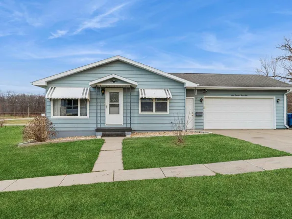 148 Riverview Dr, Albany, IL 61230