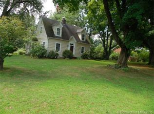 131 Elm St, Windsor Locks, CT 06096