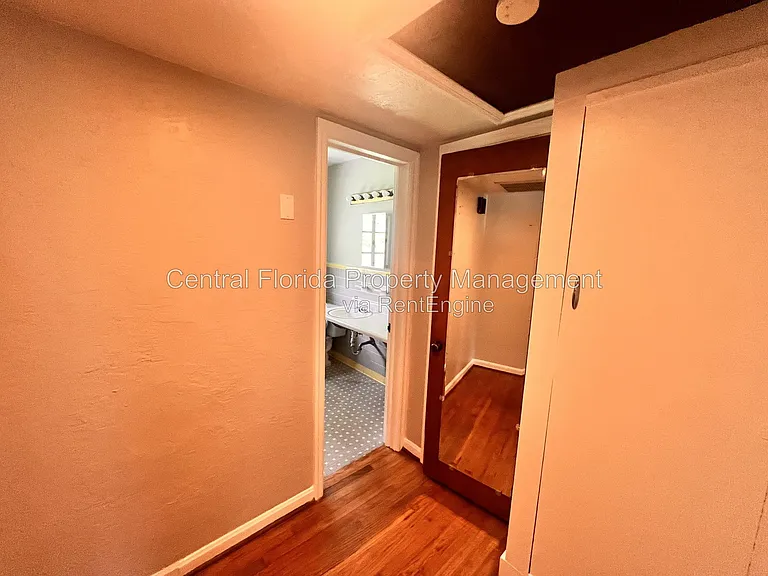 1261 Richmond Rd — Photo 13