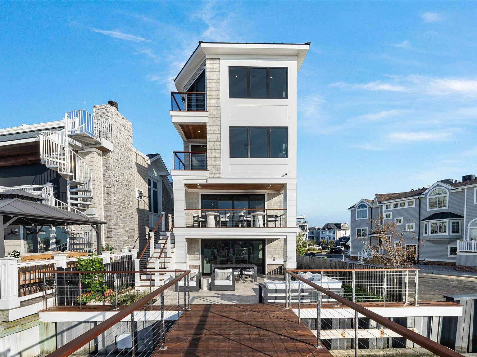 233 W 17th St, Ocean City, NJ 08226 | MLS #599753 | Zillow