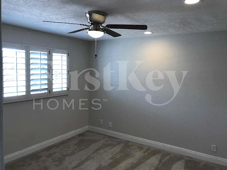 7427 E McKinley St — Photo 16