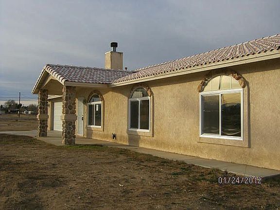 2nd image of 15740 Mauna Loa St