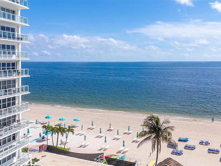 3750 Galt Ocean Dr #209 — Photo 2