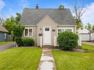 112 Larch Rd, Amherst, NY 14226