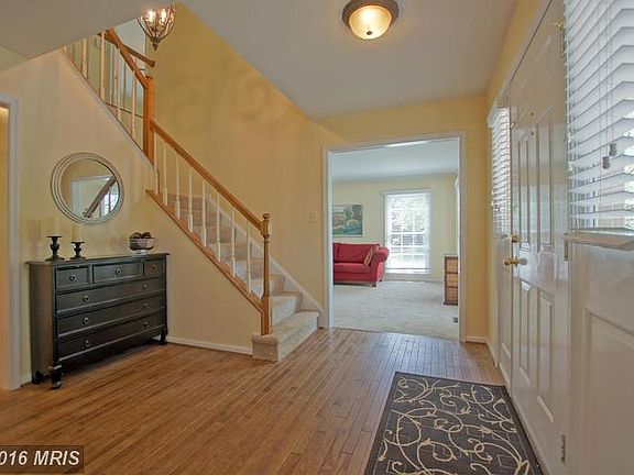 2nd image of 44120 Bristow Cir