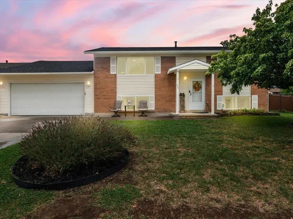 623 W 1635 N, Clinton, UT 84015